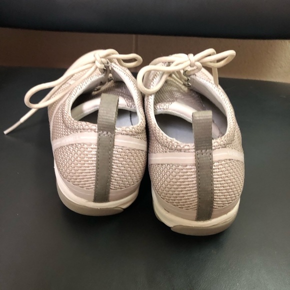 Merrell Women's Ceylon Sport Comfort Lace Shoe In Taupe J55148 *FLAW - Picture 6 of 9